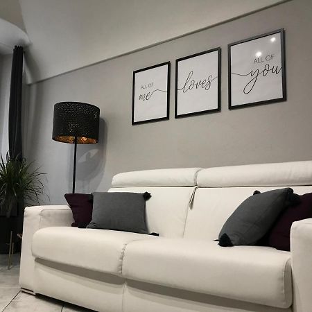 Rossi21 Appartement Cuneo Buitenkant foto